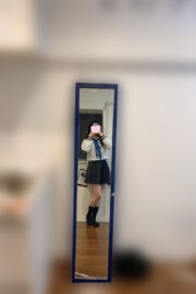 ゆり（JK上がりたて18歳）