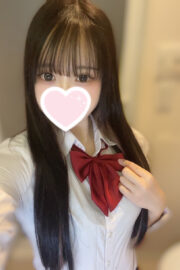 りょうか（JK上がりたて18歳）