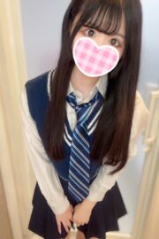 りぃ（JK上がりたて18歳）