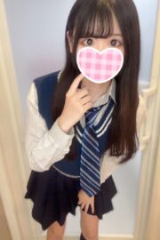 りぃ（JK上がりたて18歳）