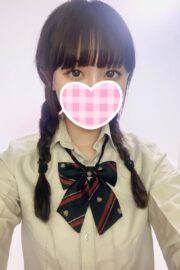 4/12体験入店初日いぶ（JK上がりたて18歳）