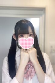 8/31体験入店初日あいな（JK中退年齢18歳）