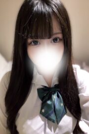 みう（JK中退年齢18歳）
