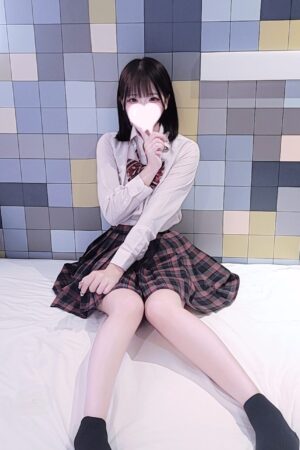 そよ(JK上がりたて18歳)