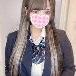 【体験入店速報】アイドルみたいな可愛さを持った高3世代の18歳「りお」ちゃん初日！