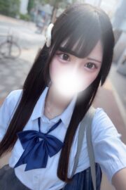 まな(JK上がりたて18歳)