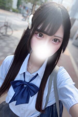 まな（JK上がりたて18歳）