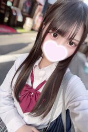 まな（JK上がりたて18歳）