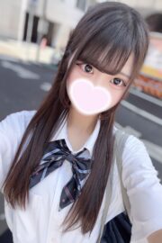 まな（JK上がりたて18歳）
