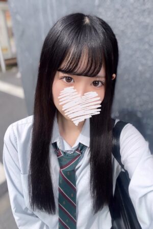 らな(JK上がりたて18歳)