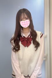1/6体験入店初日予定ちなつ（JK上がりたて18歳）