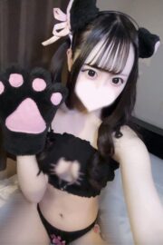 れみ（JK上がりたて18歳）