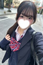 ももみ(JK上がりたて18歳)