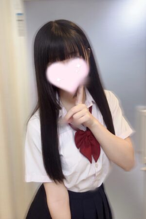 4/3体験入店初日ももは（JKあがりたて18歳）