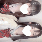 「まい」ちゃんと「みなみ」ちゃんの制服動画