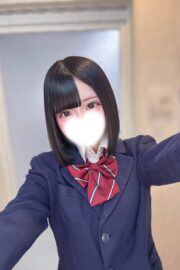 いおり(JK中退年齢18歳)