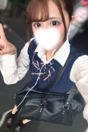 かりん(JK上がりたて18歳)