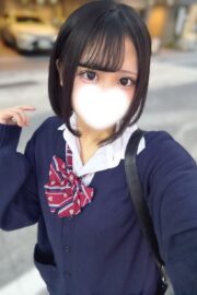 かりん(JK中退年齢18歳)
