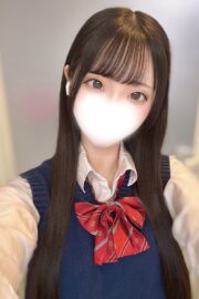 8/25体験入店初日ゆも(JK中退年齢18歳)