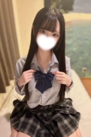 8/25体験入店初日ゆも(JK中退年齢18歳)