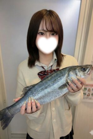 みおり（JK中退年齢18歳）