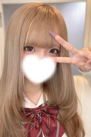 10/28体験入店初日ひな(JK中退年齢18歳)