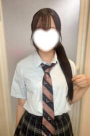 10/26体験入店初日るな（JK中退年齢18歳）