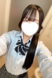 10/26体験入店初日るな（JK中退年齢18歳）