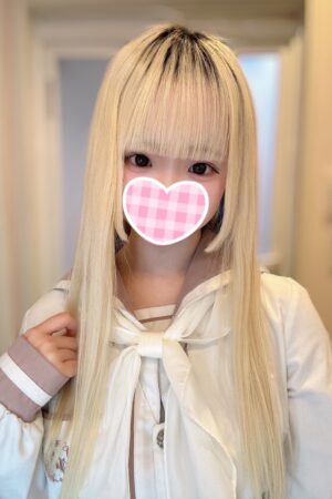 12/22体験入店初日らみ（JK上がりたて18歳）