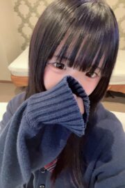 こはく(JK上がりたて18歳)