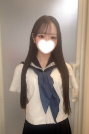 12/5体験入店初日ななみ（JK上がりたて18歳）