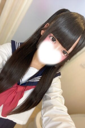 12/10体験入店初日るる（JK中退年齢18歳）