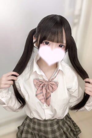 12/10体験入店初日るる（JK中退年齢18歳）