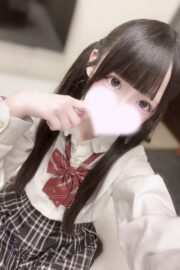 るる（JK上がりたて18歳）