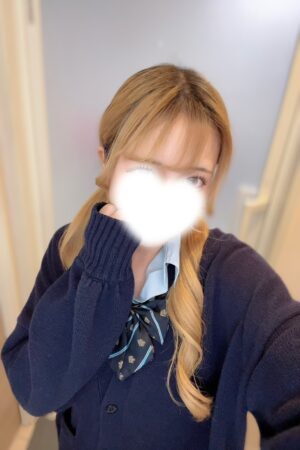 12/26体験入店初日れな（JK上がりたて18歳）