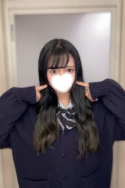 12/26体験入店初日れな(JK上がりたて18歳)