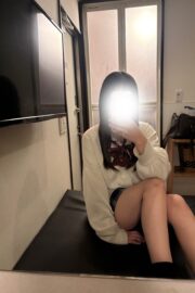 1/25体験入店初日予定えり（JK中退年齢18歳）