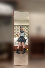 にじほ(JK上がりたて18歳)