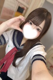 3/19体験入店初日あんず（JK上がりたて18歳）