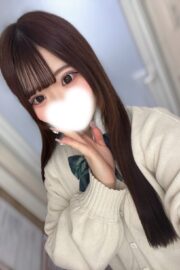 3/19体験入店初日あんず(JK上がりたて18歳)