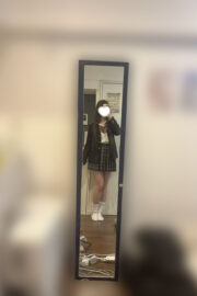 2008年生まれ・3/21体験入店初日りず(JK中退年齢18歳)