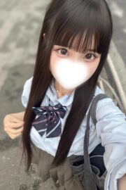 2008年生まれ・4/22体験入店初日れあ(JK中退年齢18歳)