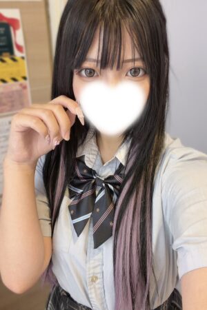 8/21体験入店初日予定はづき（JK中退年齢18歳）