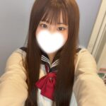 【体験入店速報B子】初々しさと純粋さが魅力の、等身大の18歳美少女!「みや」ちゃん